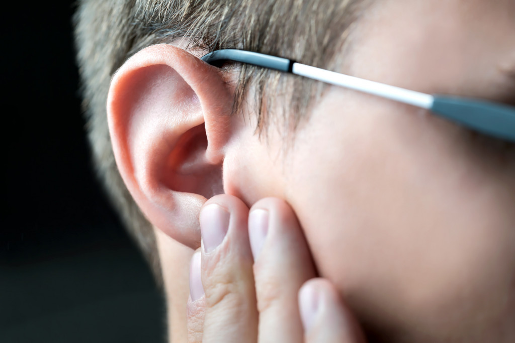 a picture of an ear