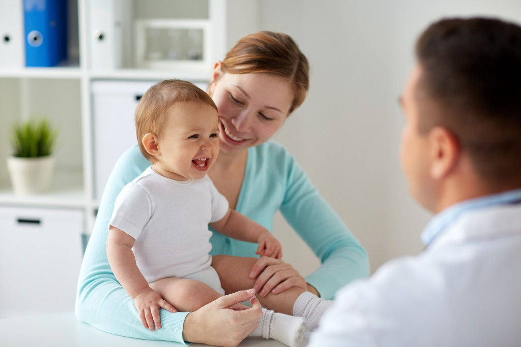 baby paient with doctor